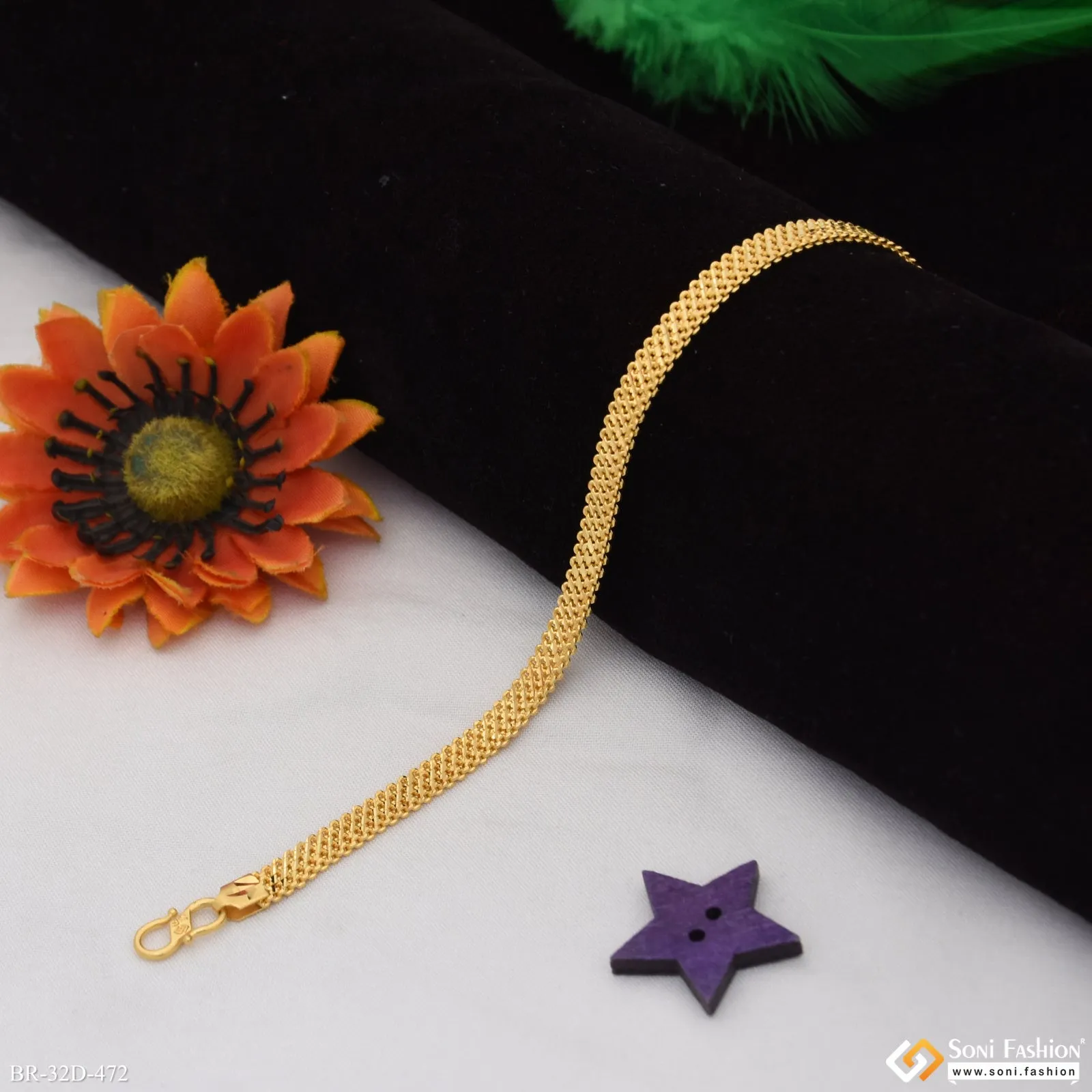 1 Gram Gold Plated Sophisticated Design Bracelet for Men - Style D472