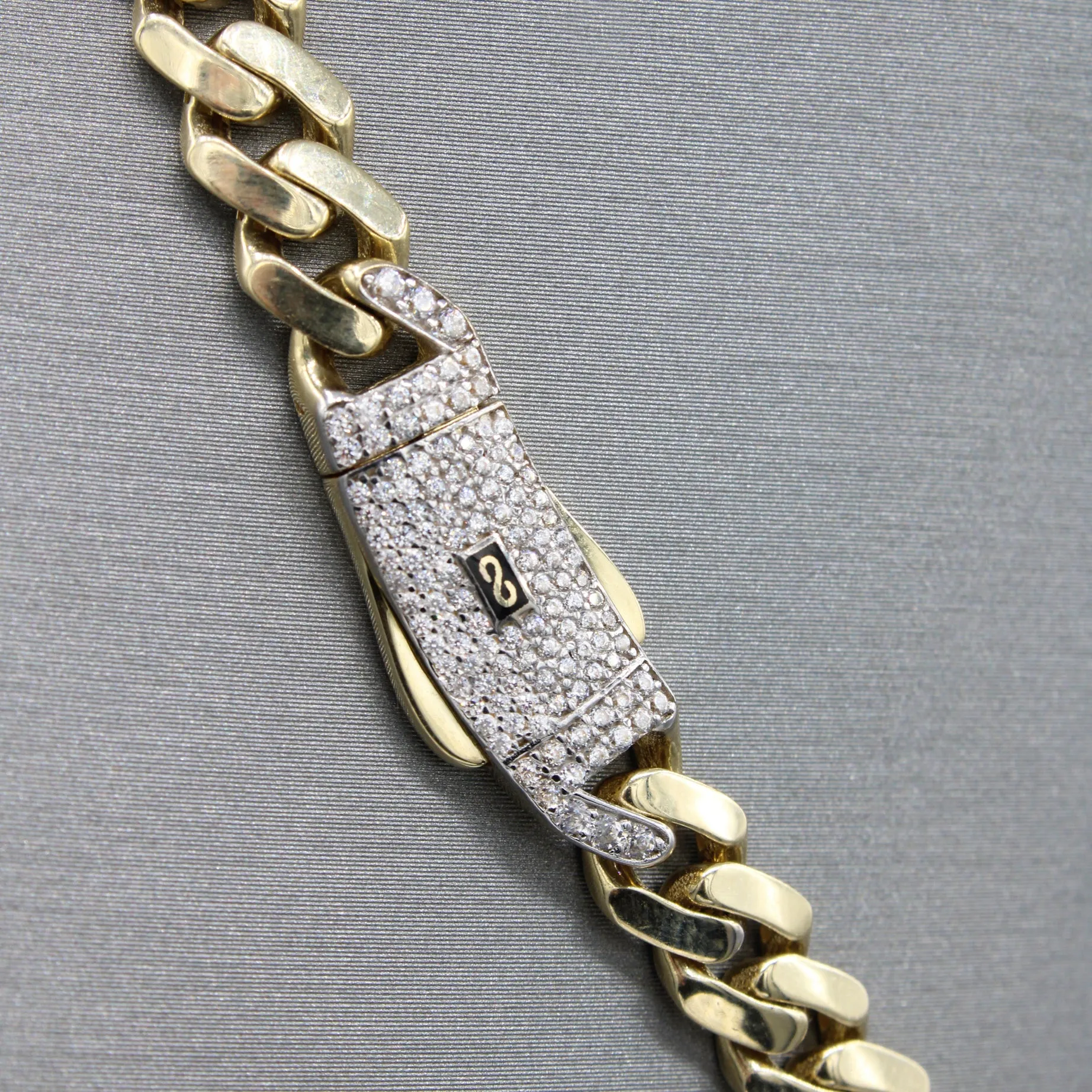 14k Double Side Pendant (Virgen & Jesus)   Hollow Cuban Choker (6.5MM / 18” Inches) JTJ™