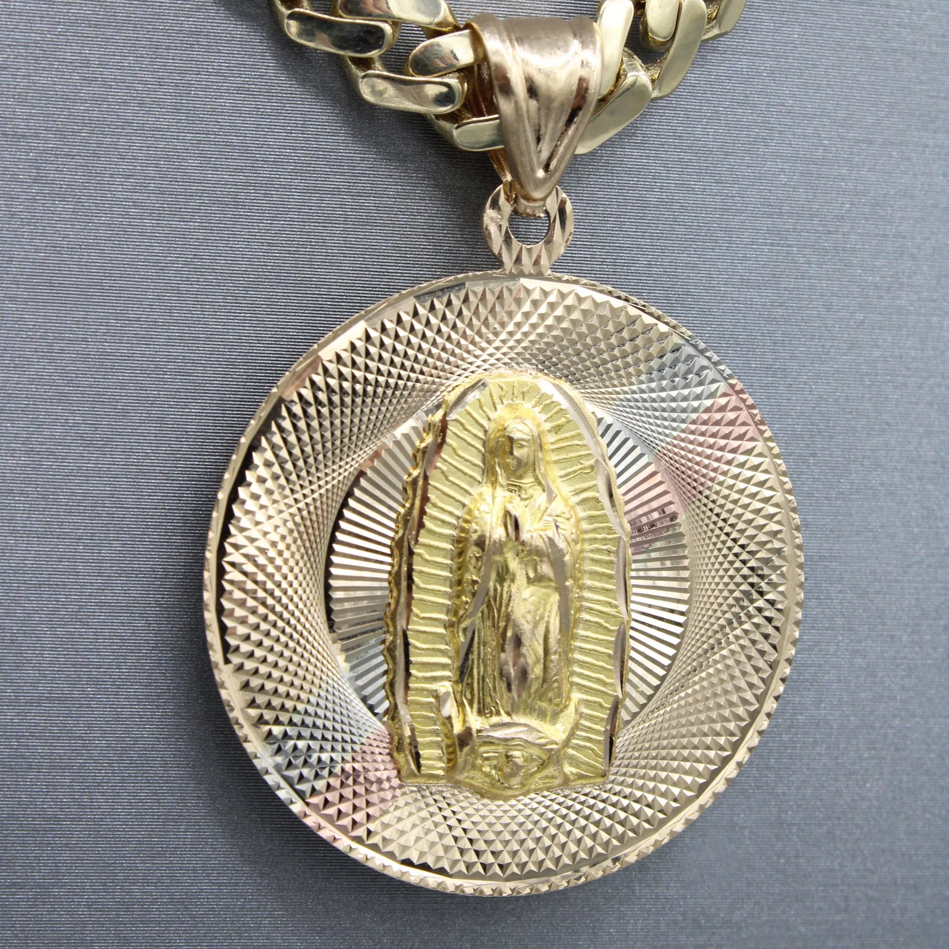 14k Double Side Pendant (Virgen & Jesus)   Hollow Cuban Choker (6.5MM / 18” Inches) JTJ™