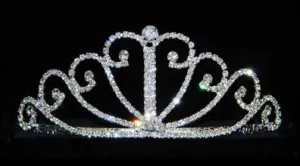 #15938 - Crystal Heart Spread Tiara - Straight Band