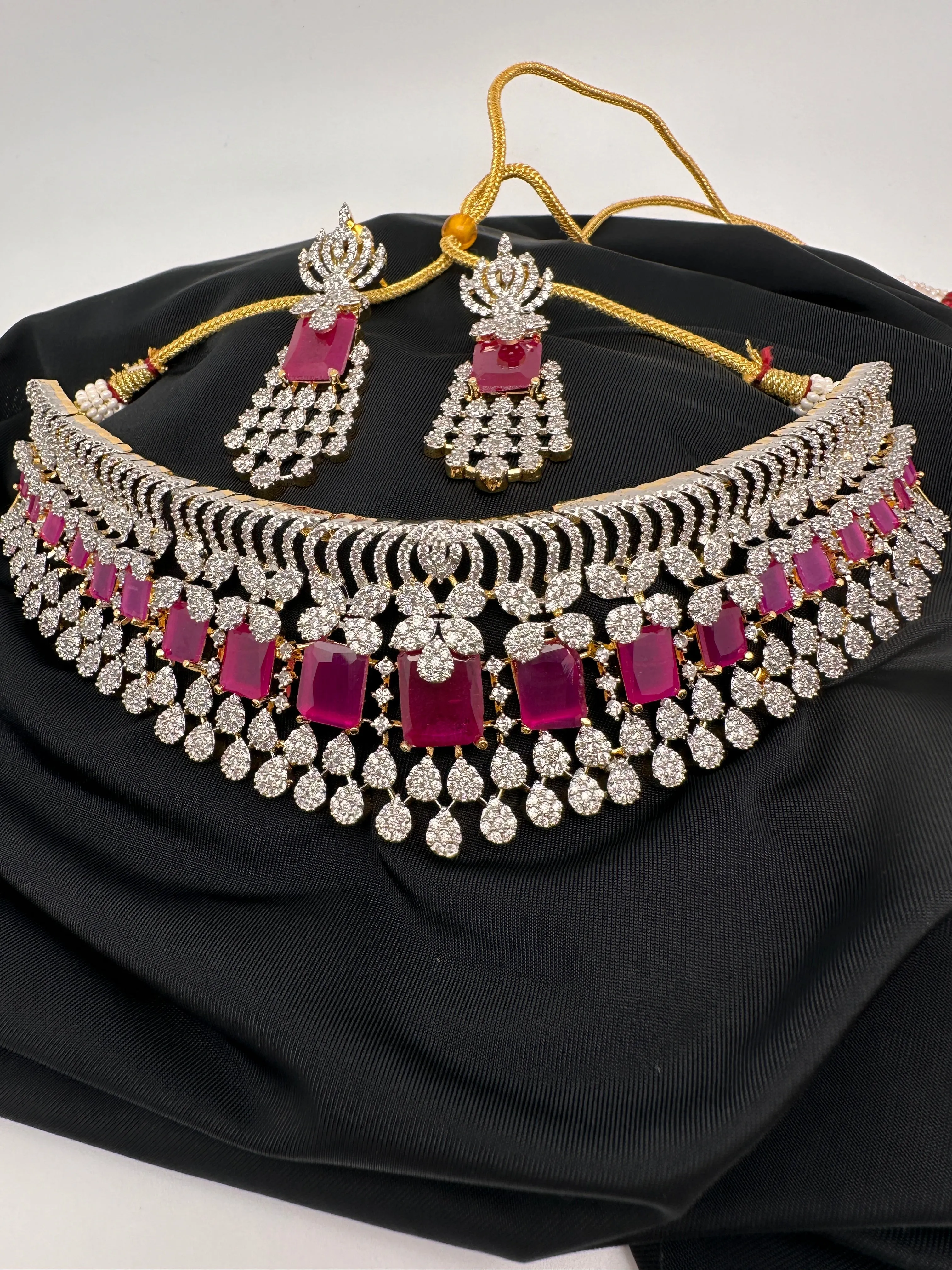 AD Color Stone Choker