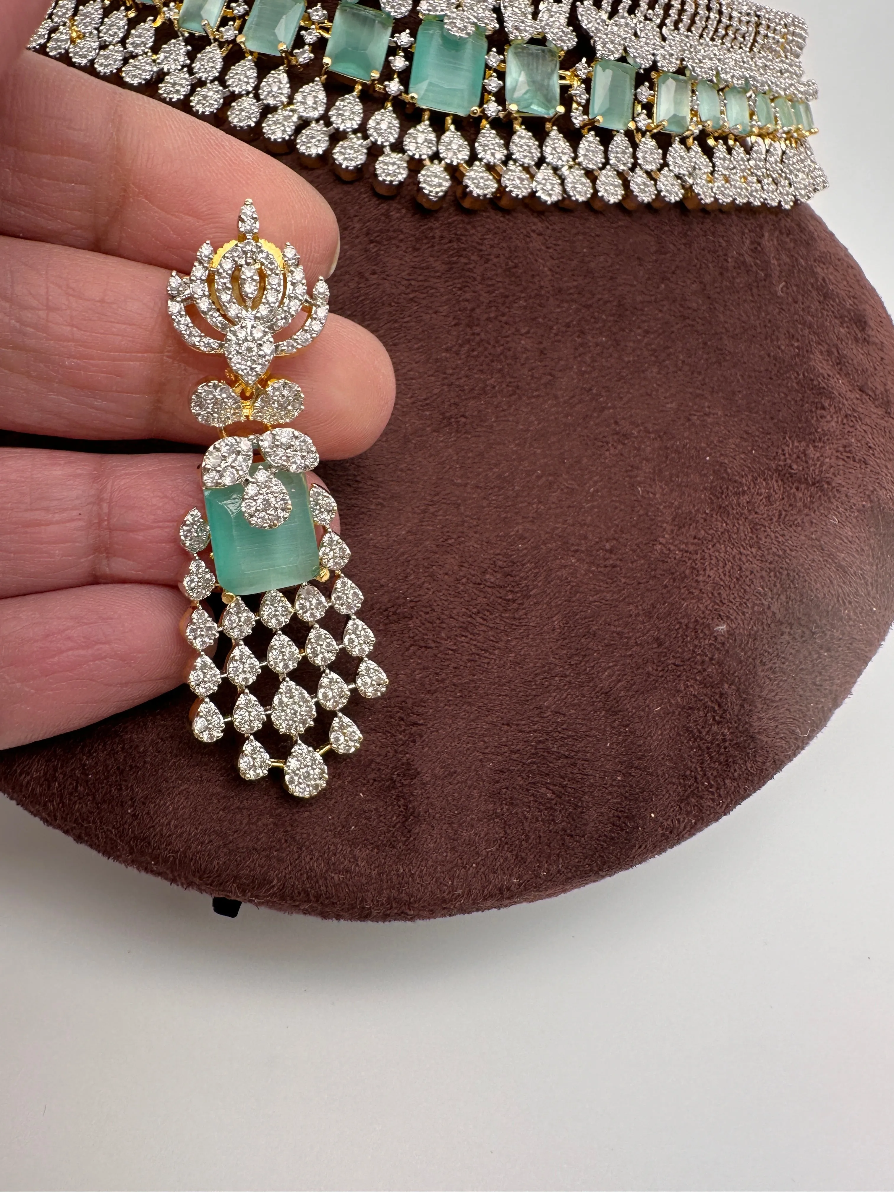 AD Color Stone Choker