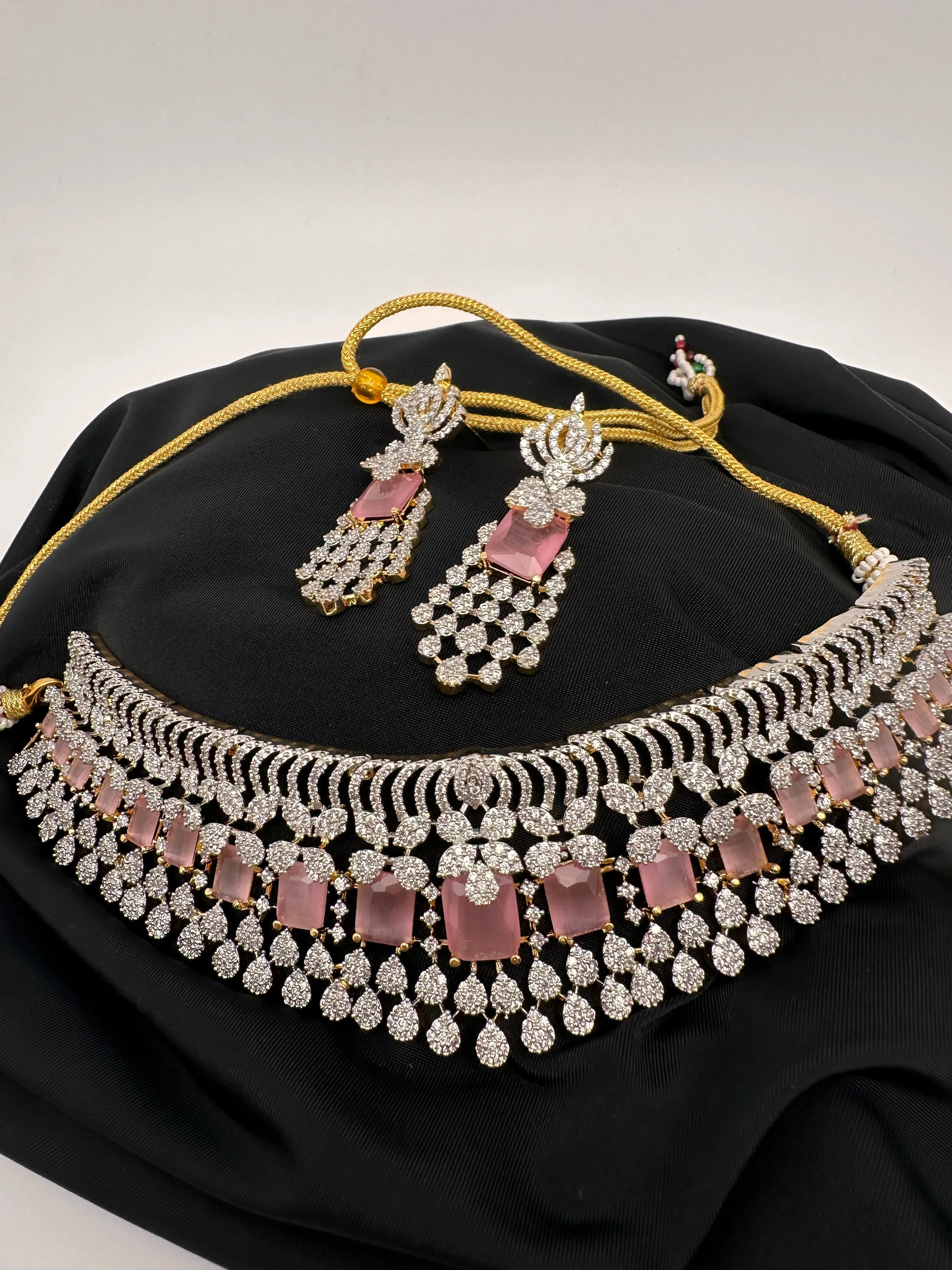 AD Color Stone Choker