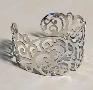 B496 Silver Filigree Cuff Bracelet