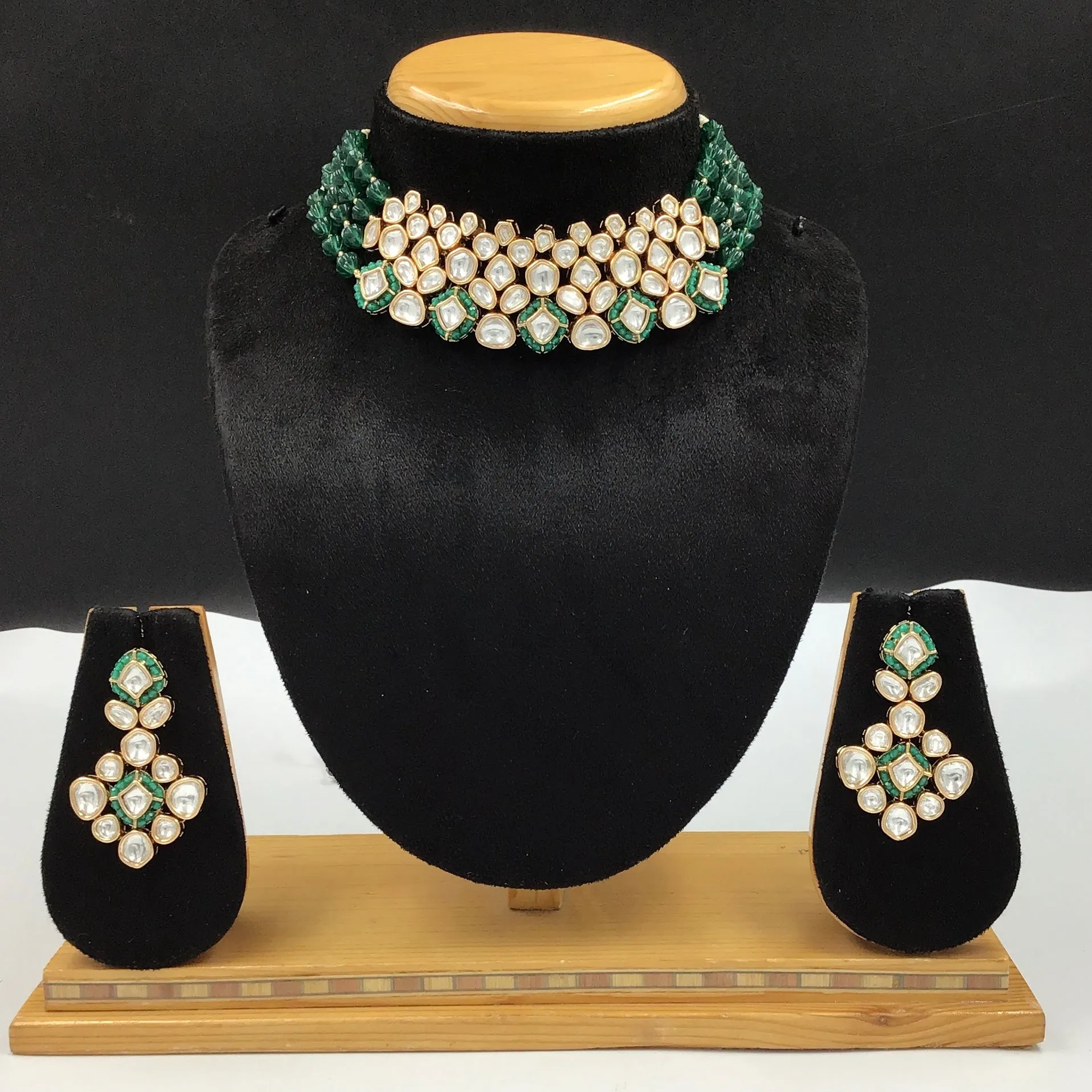 Choker Kundan Necklace Set 8213-4