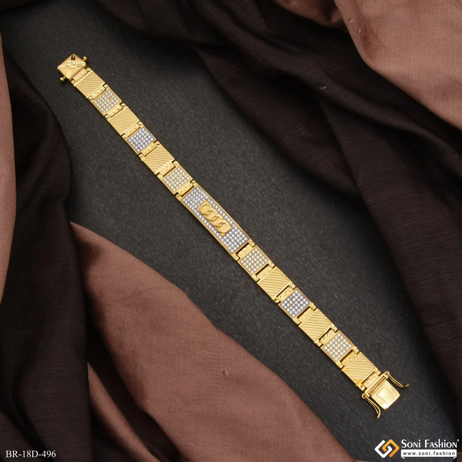 Extraordinary Design Gold Plated Bracelet for Men - Style D496