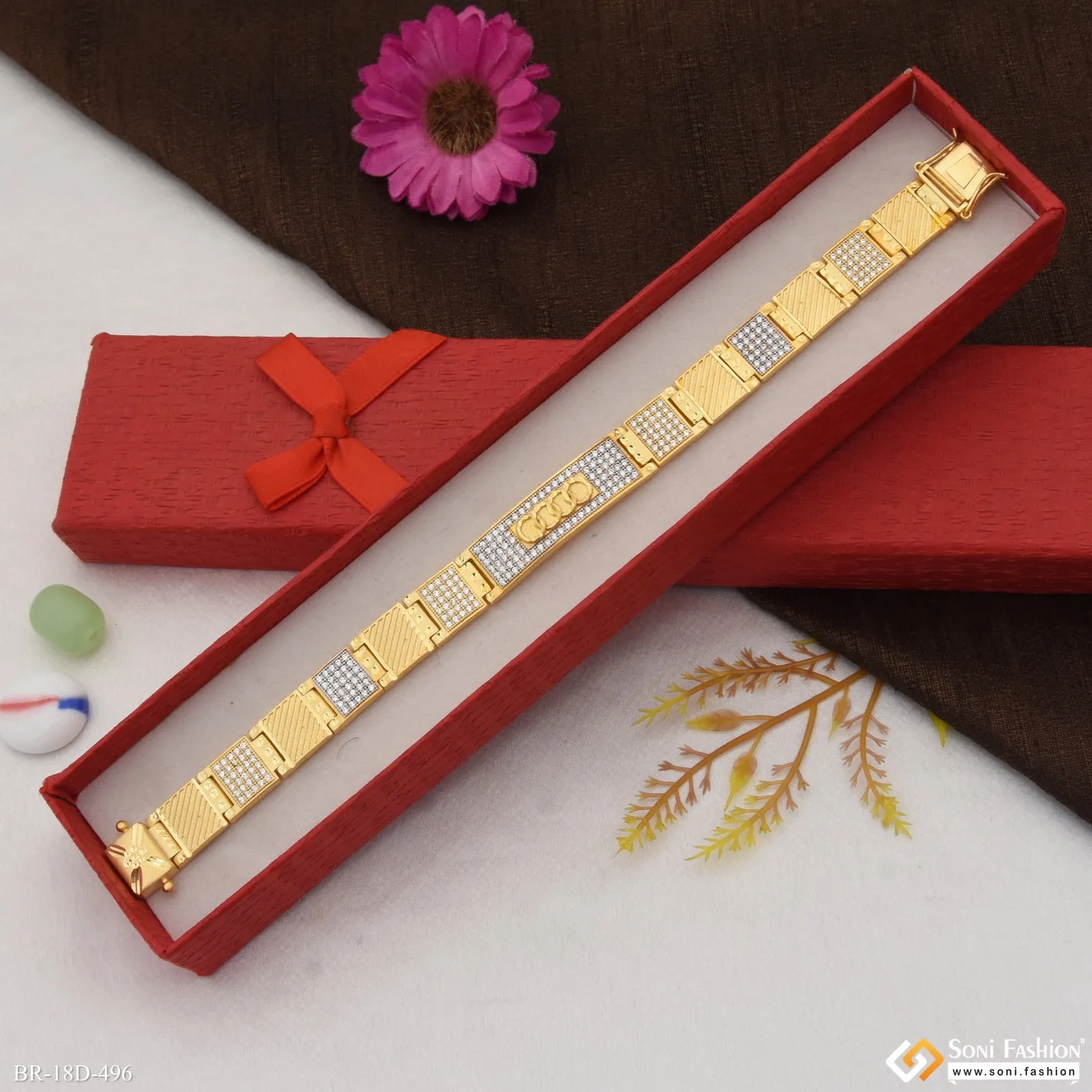 Extraordinary Design Gold Plated Bracelet for Men - Style D496