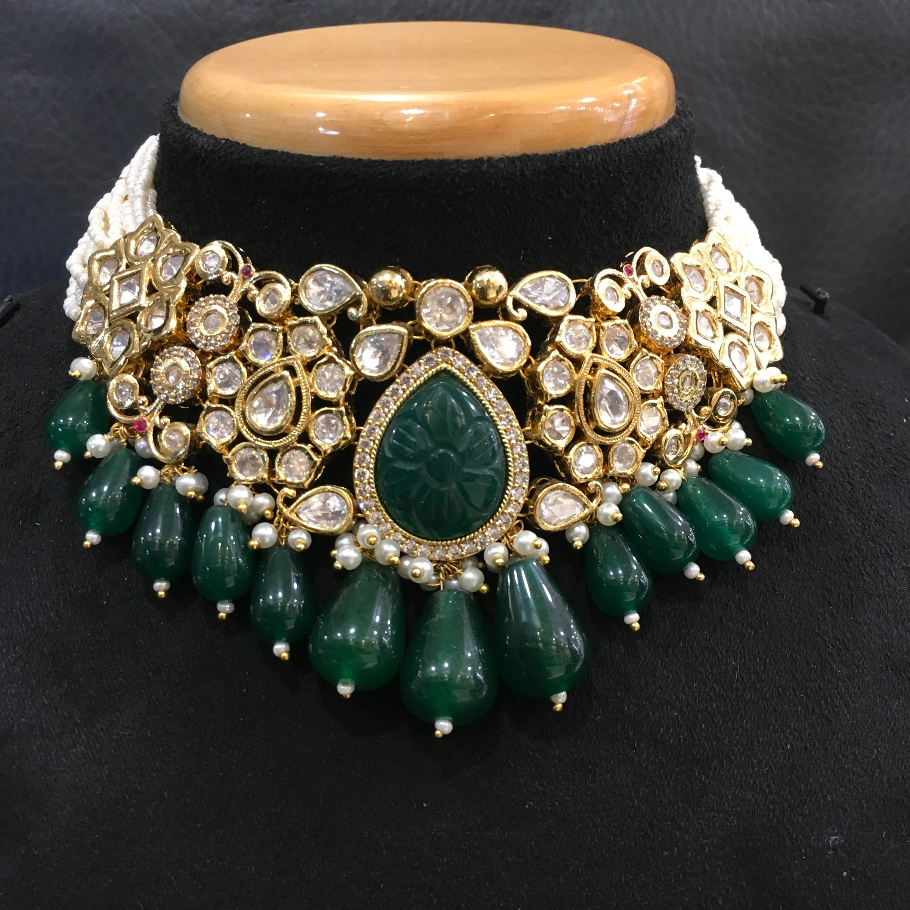 Green Kundan Necklace Set 20067-7251