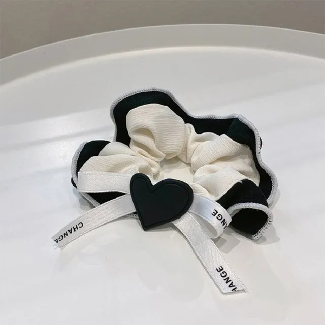 Luxury Black simple love ball head elegant hair rope retro glass crystal peach heart fold large intestine hair ring