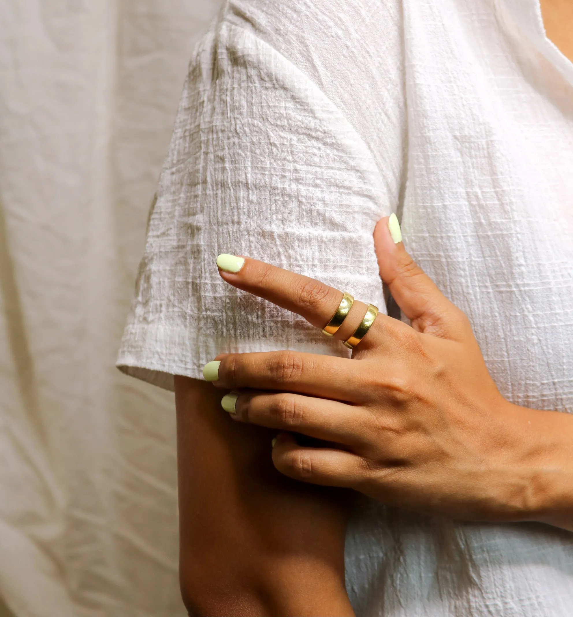 Mara Round Ring