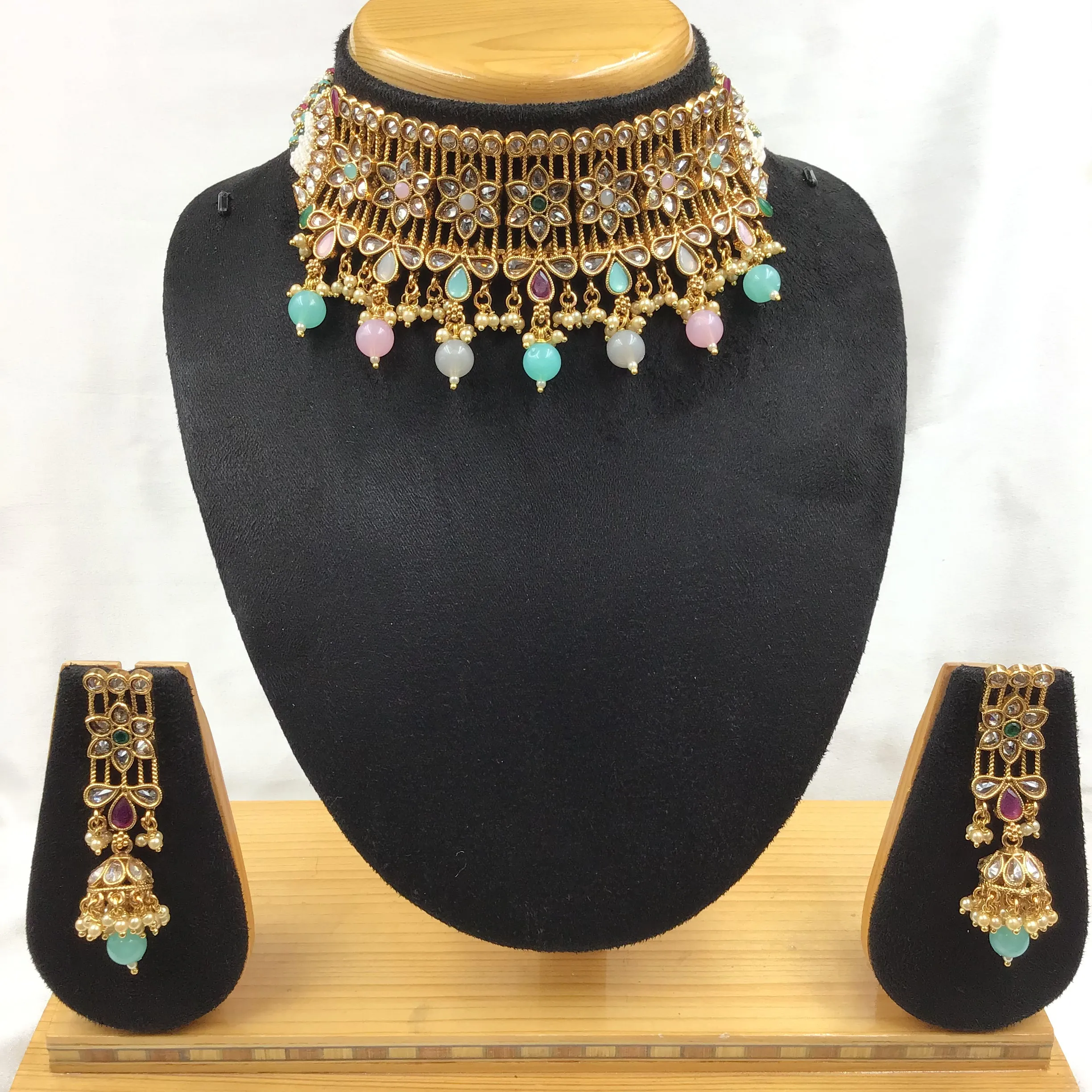 Multi Gold Look Necklace Set 17657-4839