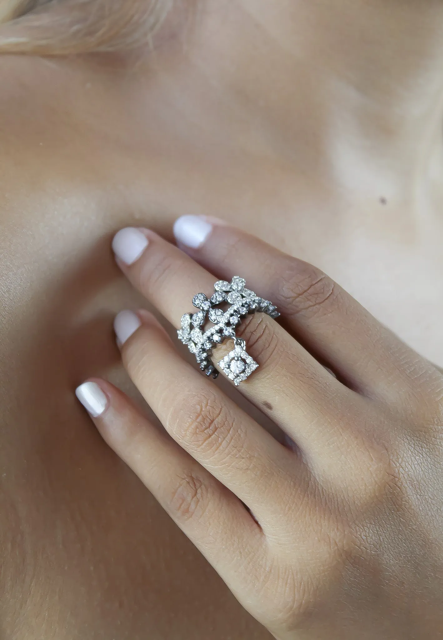 Tiara Ring
