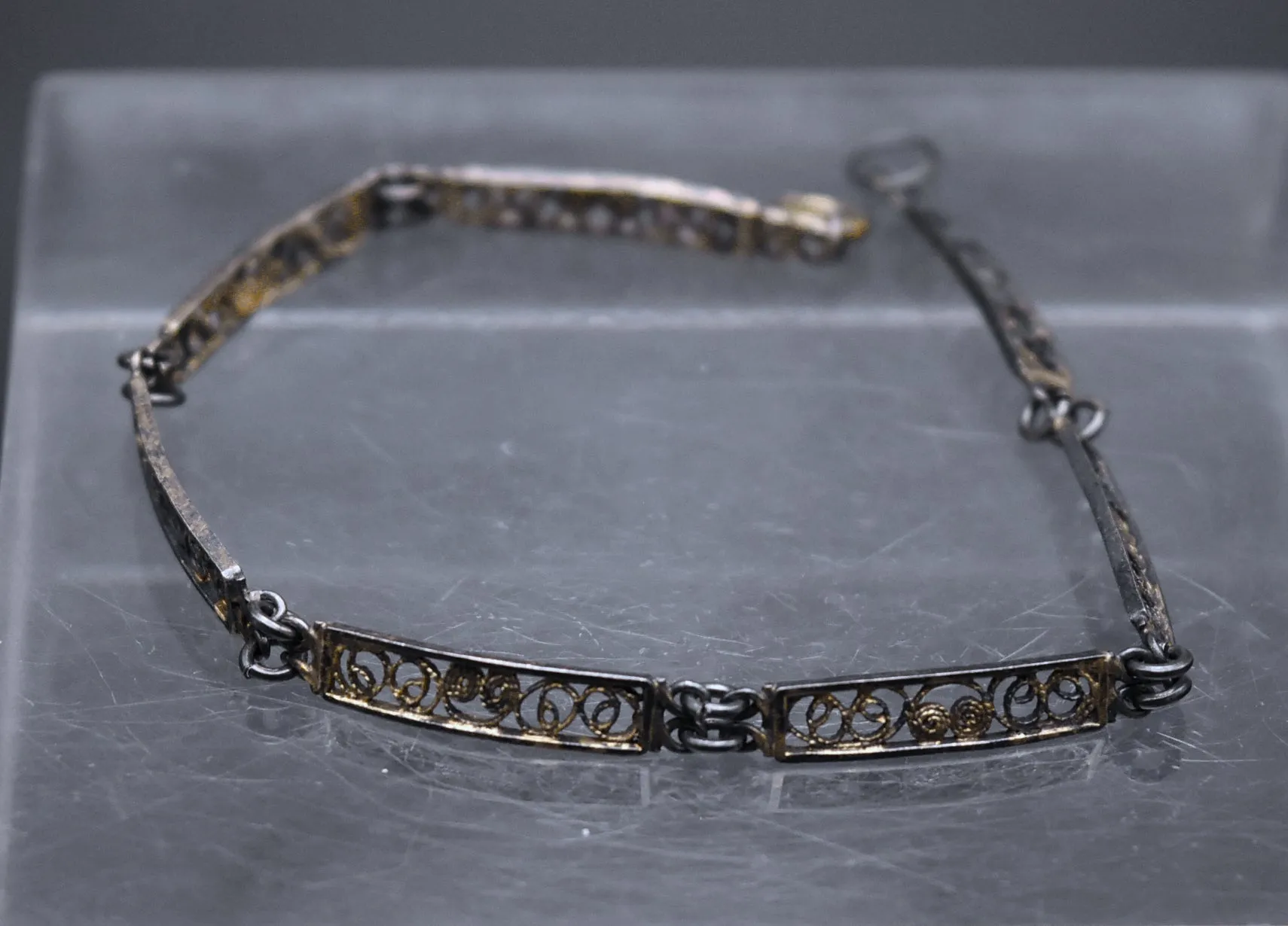 Vintage Gold Tone Filigree Panel Bracelet