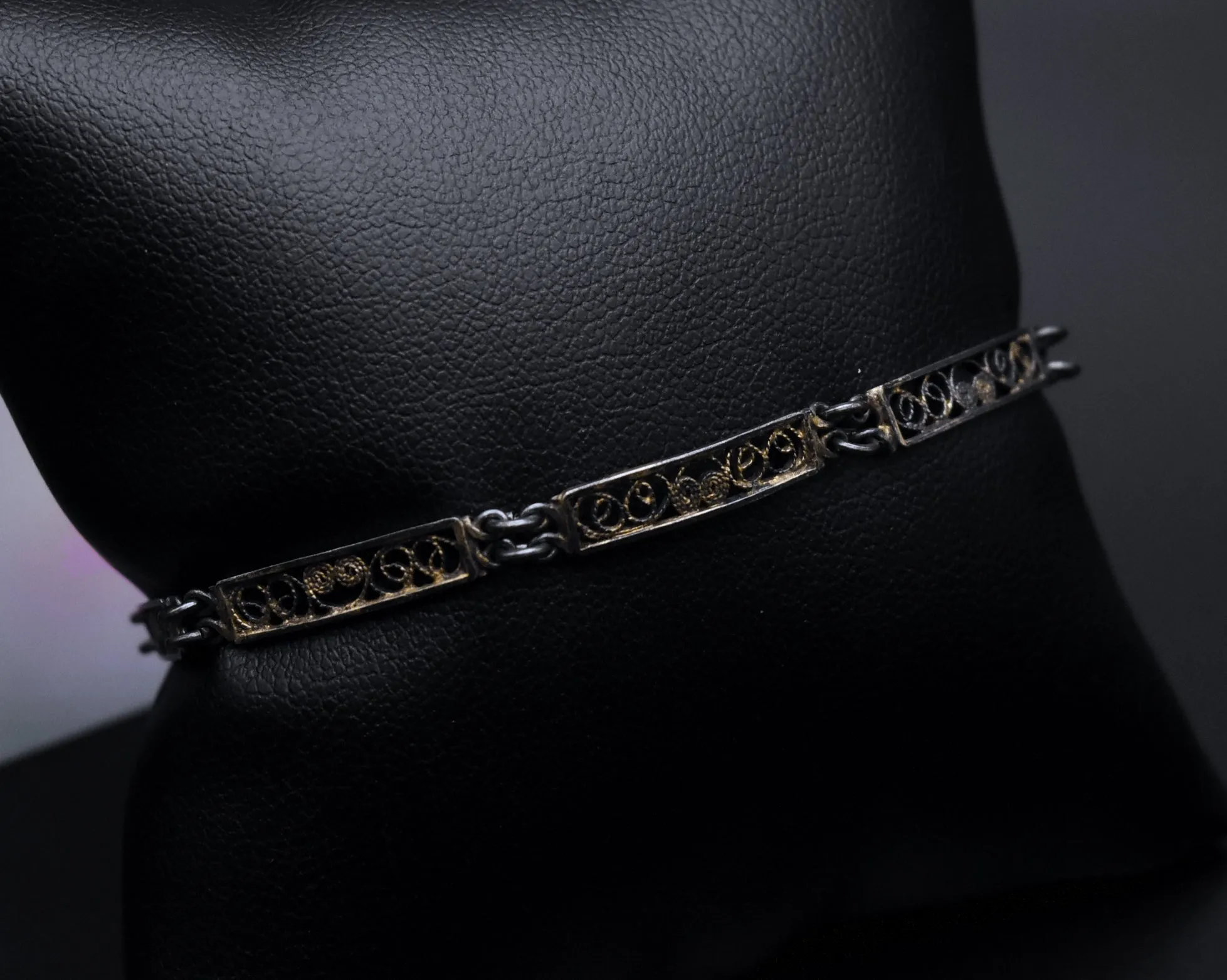 Vintage Gold Tone Filigree Panel Bracelet